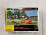 DPM Gold Olsen Feeds & Larsens Implement #661 N scale NEW SEALED