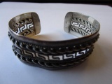 Silver cuff bracelet. Unmarked tested. 31g. 1 1/4
