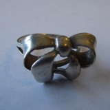 Ladies 925 ribbon bow ring Sz. 6.5 - 3.82g