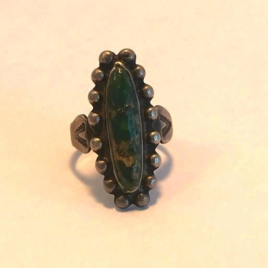 Sterling Silver Ring with Green Center Stone Size 7 | 6.85 grams