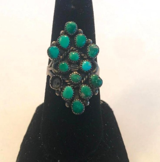 Sterling Silver Ring with Turquoise Center Detail Stones Size 7 | 5.12 grams