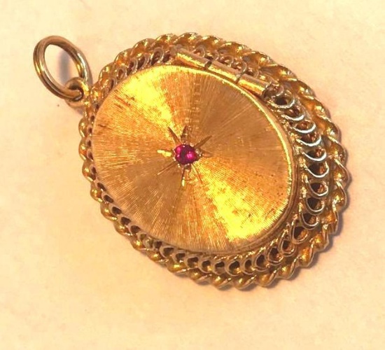 14KT Gold Filled Lockett Pendant with Small Center Stone 7.25 grams