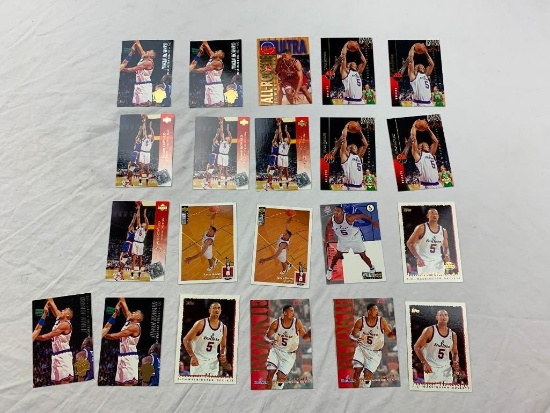 JUWAN HOWARD Lot of 16 Basketball Cards with ROOKIE Cards