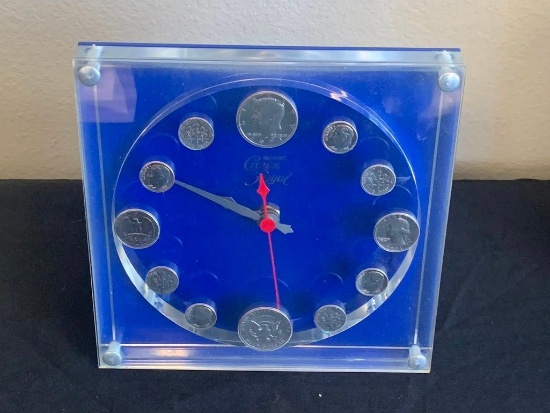Vintage Seagram's Crown royal coin clock with 1971 coins