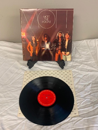 MOTT THE HOOPLE Self Titled 1973 Album Vinyl Record