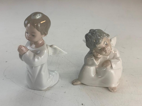 Lot of 2 Lladro Praying Kneeling and Sitting Angel Figurines