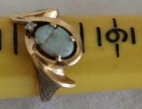 Vintage 14k Gold and Opel Ring. Size 7 4.5g