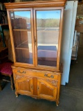 One Piece China Cabinet Hutch with 2 Upper Shelves and bottom Drawers