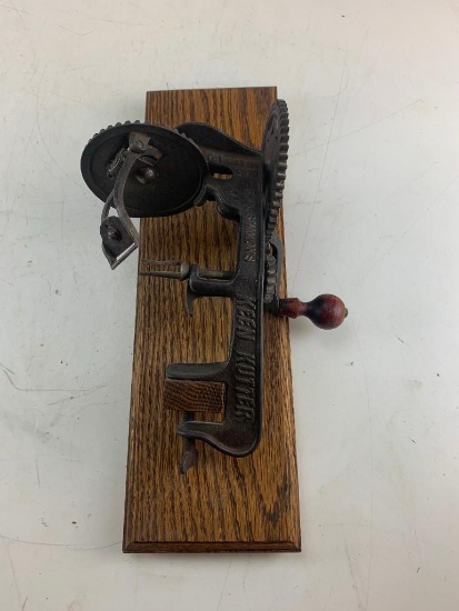 Vintage Antique E.C. Simmons Keen Kutter Apple Peeler Cast Mounted On Plaque-Kitchen Decor