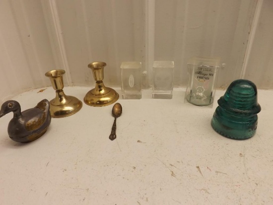 BRASS AND GLASS LOT ,CANDLE HOLDERS ,ETCHED GLASS ,1847 ROGERS ,INSULATOR