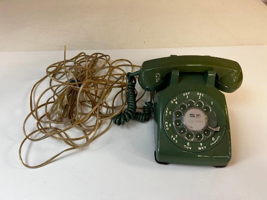 Vintage 1970's Bell System Western Electric Green Rotary Dial Desk Phone