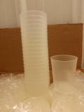 NEW CASE LOT OF 500 PLASTIC DISPOSABLE TUMBLERS ,