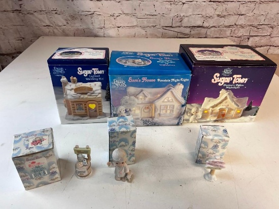 Lot of Precious Moments Sugar Town Houses and Figures with boxes