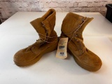 Belleville Combat Boots Gore-Tex Vibram Army Combat Boots temperate weather NEW size 8.5 R