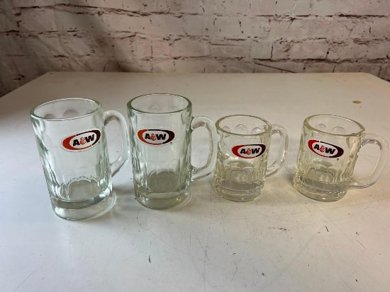 Lot of 4 Vintage A&W Root Beer Glass Mugs 2 Large and 2 Small