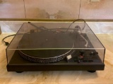 Vintage Technics SL-1900 Direct Drive Automatic Turntable Record Player