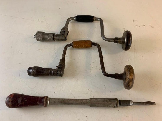 Lot of 2 Vintage Hand Crank Drills and a Yankee No. 31A Screwdriver