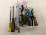Lot of screwdrivers including Phillips, Flat Head and one Pry Screwdriver