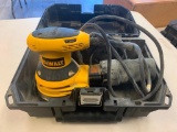 DEWALT DW4388 Orbital Sander with case