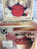 Lot of two kitchen items, Pasta Perfect Non Stick Pot & Ceramic Bean Pot, both new in box