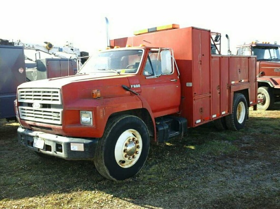 '90 Ford F600 Service Truck