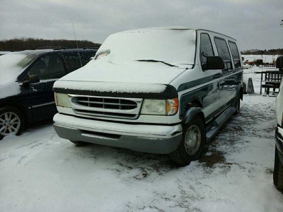 '97 Ford Econoline 150 Passenger Van