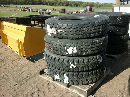 (4) Recap Tires