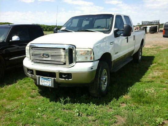 '05 Ford F250 Quad Cab Pickup Truck