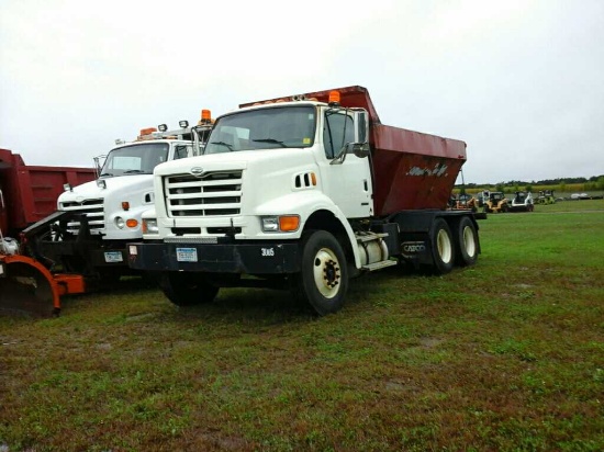 '00 Sterling TA Sander/Salt Truck