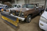 1981 GMC Sierra 4x4 Pickup, Straight 6-Cylinder Gas Engine, 4-Speed Transmission, Heat, AM/FM