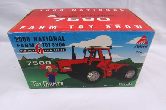 Ertl 1:32 Scale Allis-Chalmers 7580 Tractor, 2008 Toy Farmer National Farm