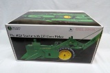 Ertl 1/16 Scale John Deere Precision Classics #14 The 4020 Tractor with 237