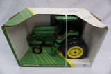 Ertl 1/16 Scale John Deere 7800 Row Crop Tractor with Duals, Collector's Ed