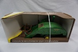 Ertl 1/16 Scale John Deere 1940 12A Combine, Collectors Edition, NIB.