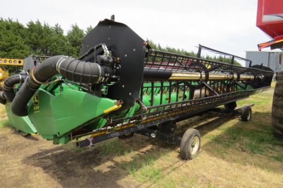 John Deere 630F Hydraflex Grain Platform, SN #H00630F716023.