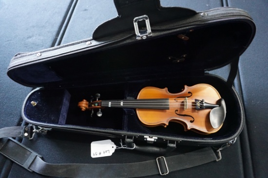 Sandner Model 300 1/10 Violin, No Serial #, Hard Sided Case.