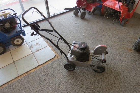 Sears Craftsman Gas Powered Walk-Behind Lawn Edger with Briggs & Stratton Gas Engine, SN# 748290666S