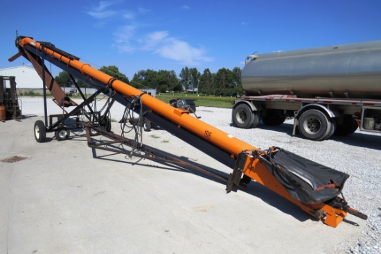 Batco Model 1545TD Hydraulic Drive Belt Conveyor, SN# 157829, 15" Wide Belt, 45' Long, Hydraulic Lif