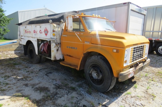 GMC 5500 Single Axle Fuel Truck, VIN# CE503-Y191633, 24,000lb. GVW, V-8 Gas Engine, 4 & 2 Transmissi