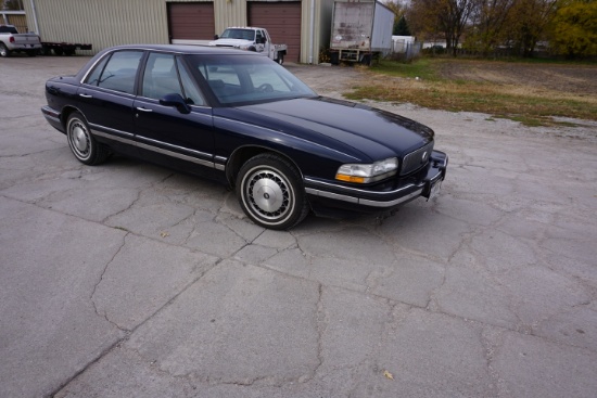 1993 Buick LeSabre Limited (FWD) 4 Door Sedan, VIN #1G4HR53L1PH502969, Gas Engine, Automatic Transmi