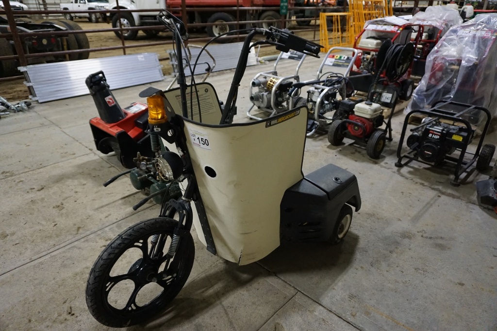 Lot American Chariot 3 Wheel Electric Scooter Dual Batteries American Chariot 3 Wheel Electric Scooter Dual Batteries