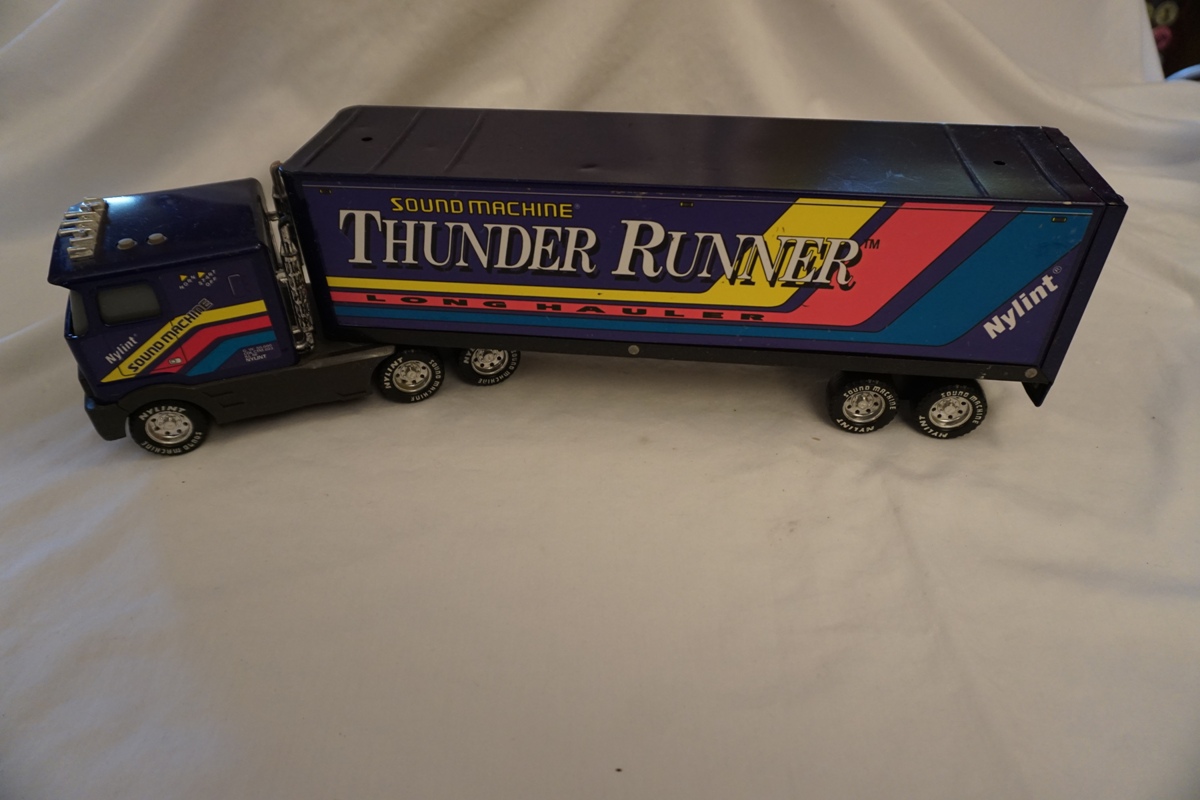 Nylint Toys Thunder Runner Sound Machine Metal Proxibid