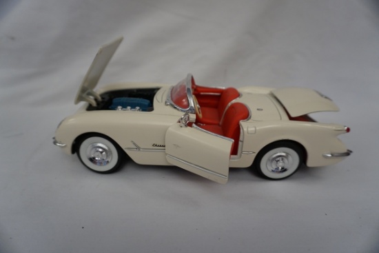 Mira Die Cast Metal 1/18 Scale 1953 Chevrolet Corvette (Made in Spain).