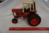 Ertl Die Cast Metal 1/16 Scale International 1586 Tractor (No Box).