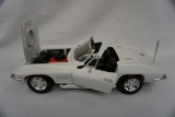 Ertl Die Cast Metal 1/18 Scale Chevrolet Corvette (No Box).