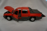 Welly Die Cast Metal 1/18 Scale Chevrolet Avalanche (No Box).