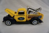 Golden Wheels Die Cast Metal Ford Wrecker Truck Bank (No Box).