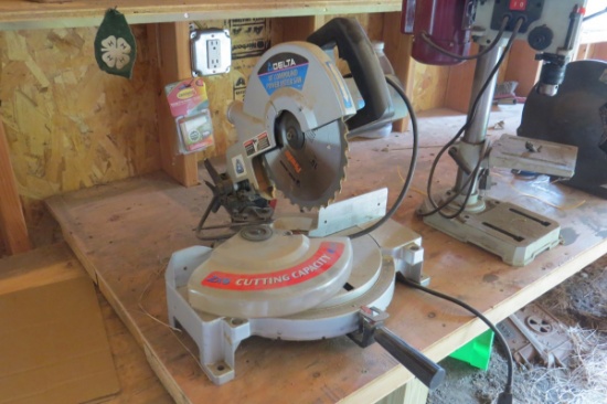 Delta 10” Compound Miter Saw.