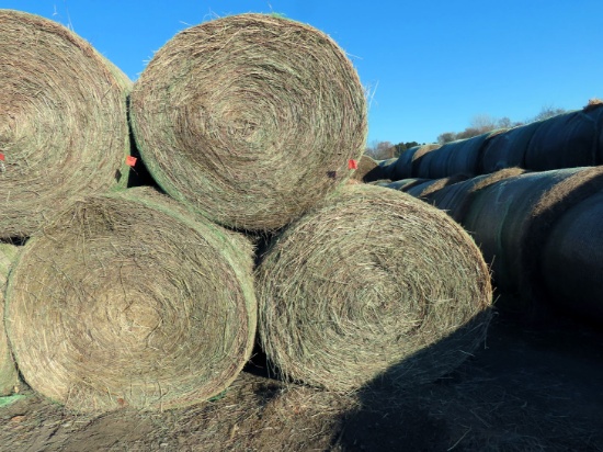 (110 Bales) (72) Grass Hay & (38) Alfalfa Round Bales (Approx. 2,000 lbs. p
