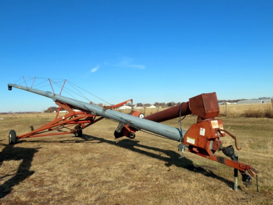 Mayrath 70'x10" Auger, Hydraulic Lift, PTO Drive, Swing Auger.